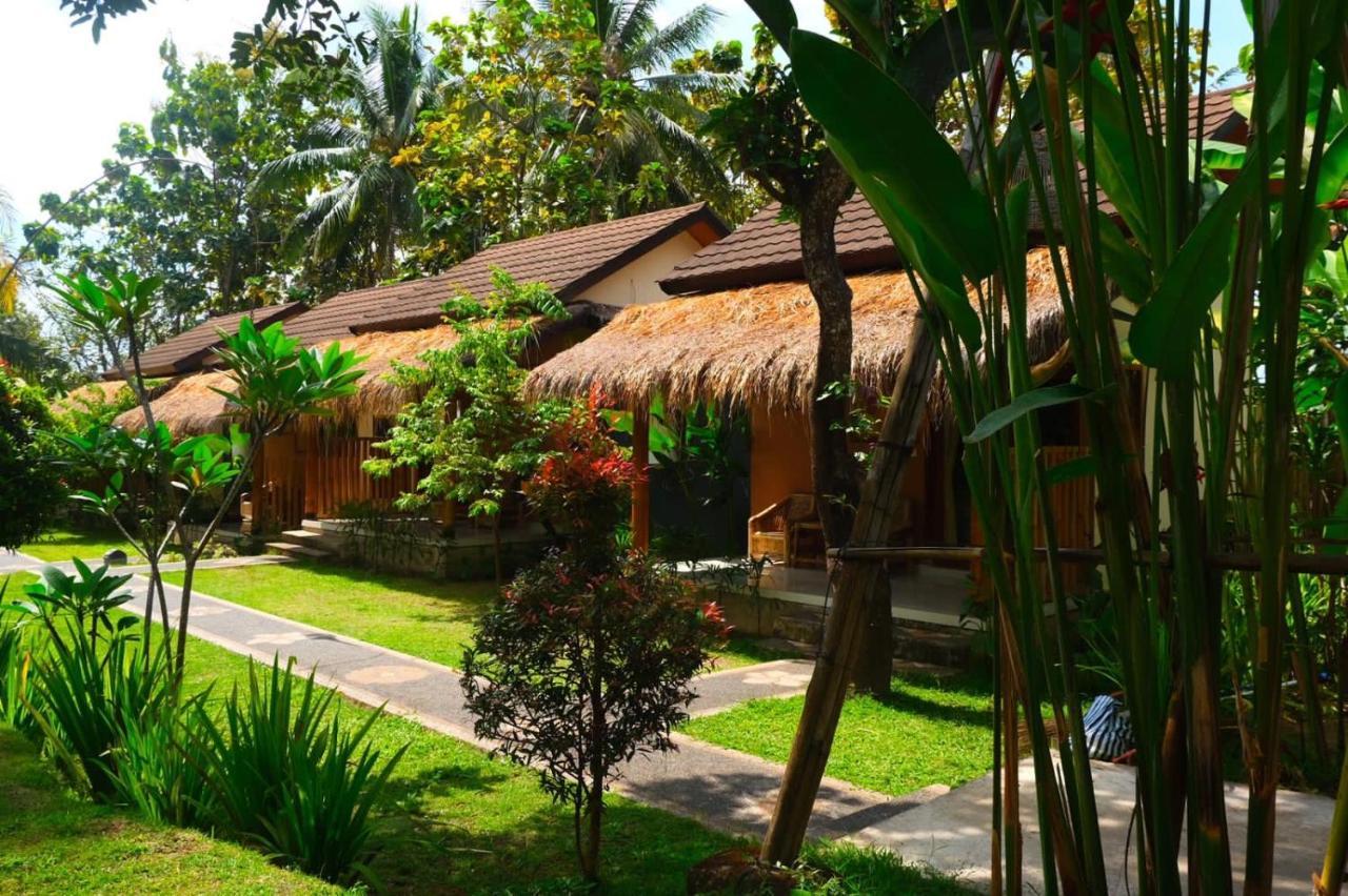 Waroeng Senaru Hotel Exterior photo